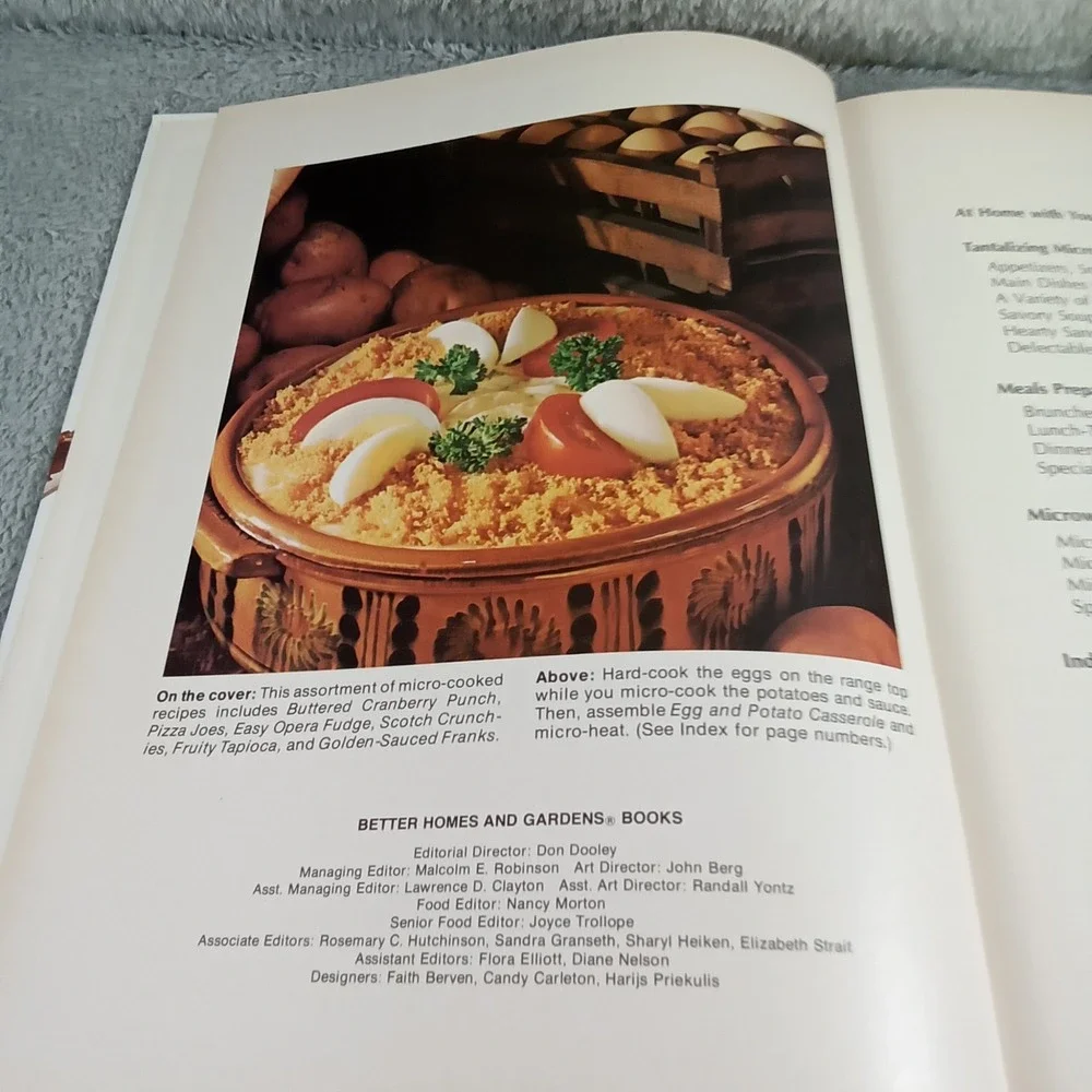 Better Homes and Gardens Microwave Cook Book 1983 Hardcover Vintage‎ 0696010356